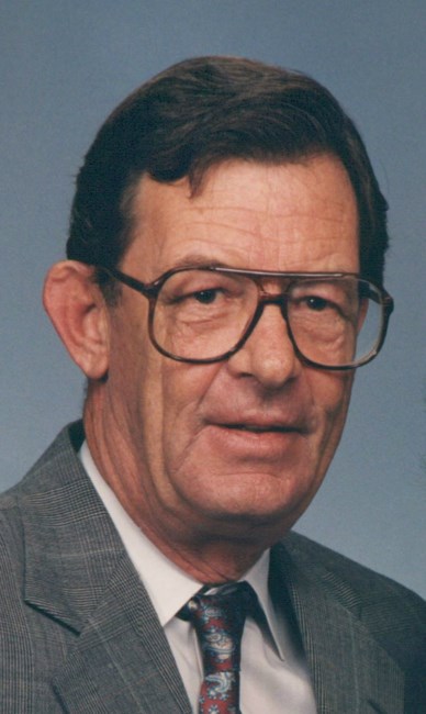 Obituary of Lachlan McBean