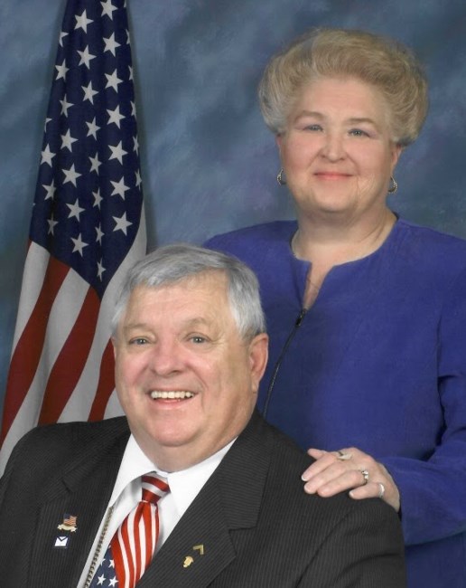 Obituario de Frank Edward Moore