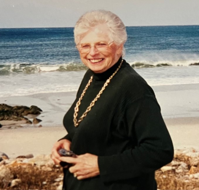 Obituary of Helen Louis Kuhnle