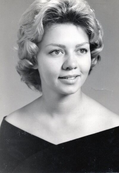 Obituary of Carol McGuinn Lewis