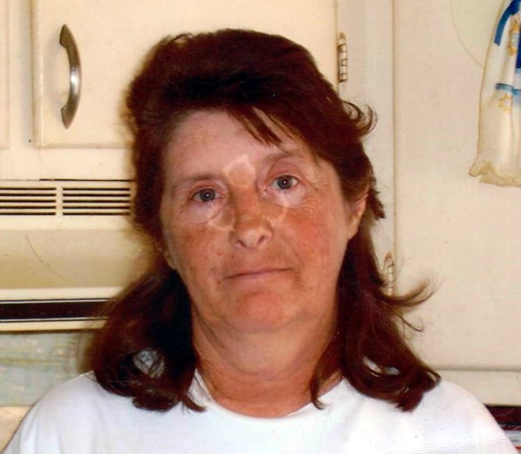 Obituary of Carolyn Diane Lewis Trivette