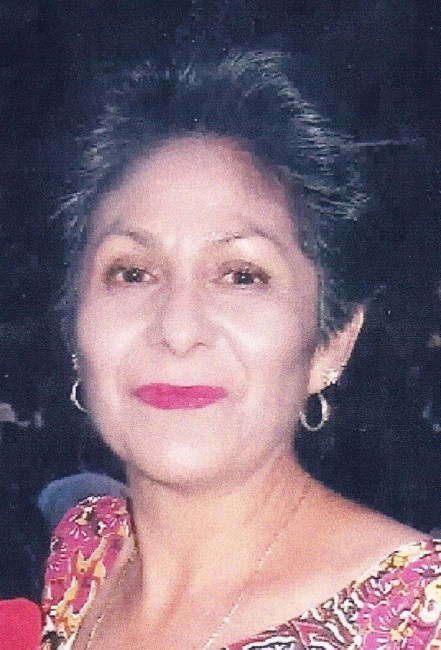 Obituary of Gloria Flores Canez