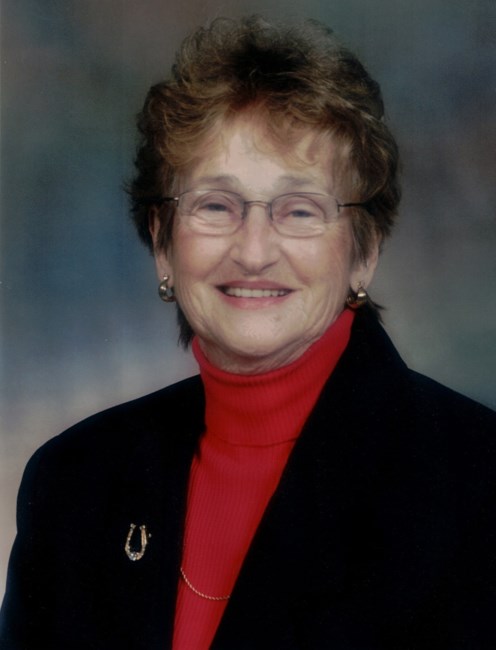 Obituary of Yvonne Ellen Mackay