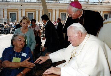 Obituary of Lynn Dolores Travers