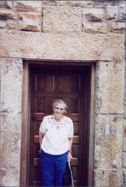 Obituario de Mrs. Geneva L Lannon