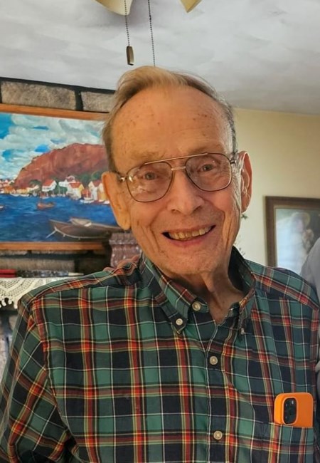 Obituary of Charles "Chuck" J. Carlson