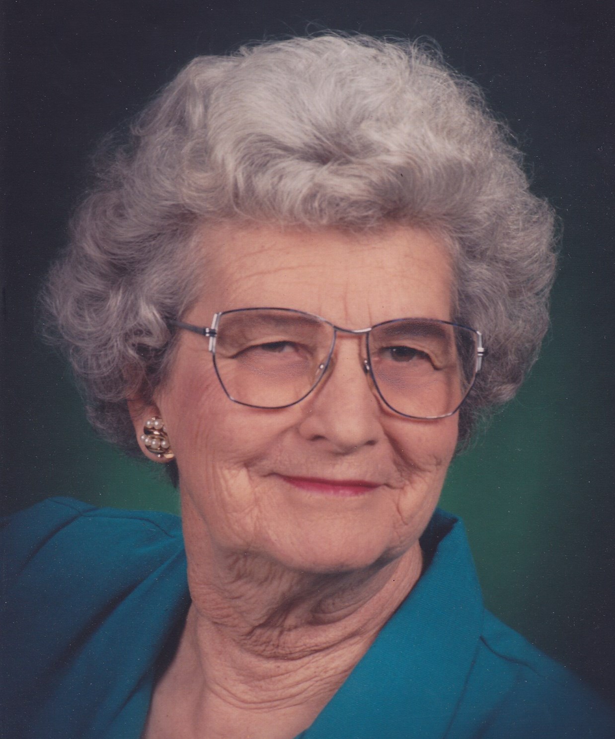 Helen Lacey Obituary