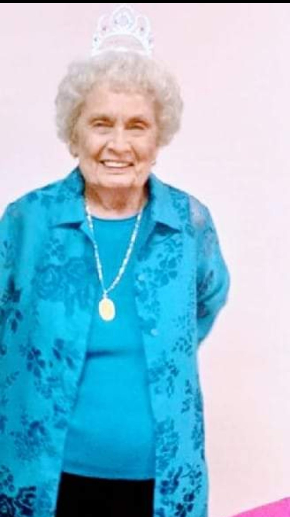 Obituary of Mary Lou Gomez-Leon