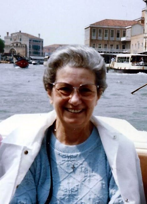 Obituary of Lorraine Jennie Mastro