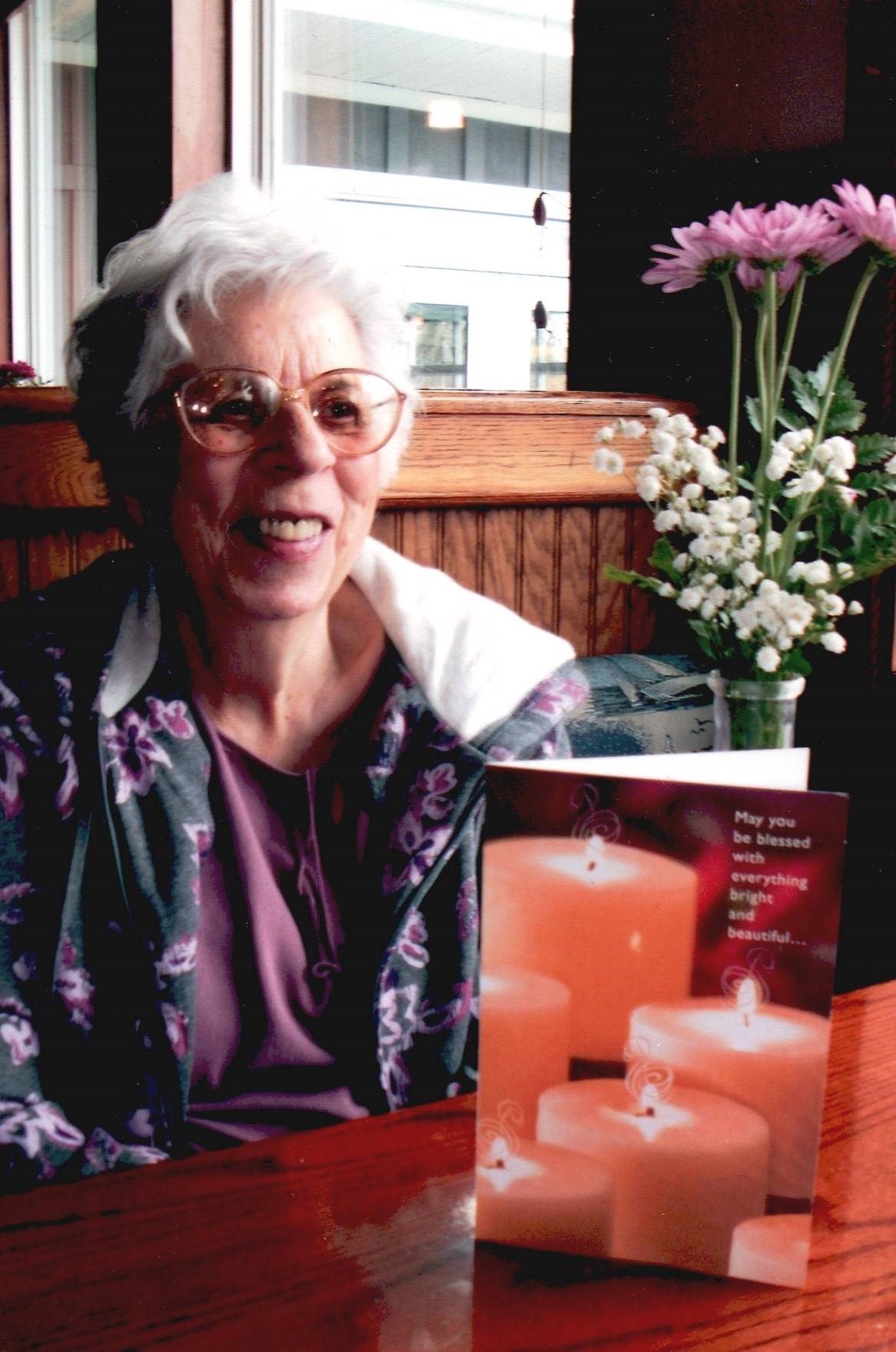 Obituary of Delores "Dolly" Loraine Smith