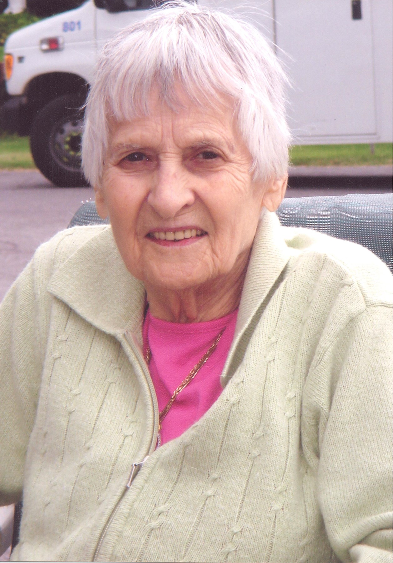 Obituary of Anita St-Jean Cardinal