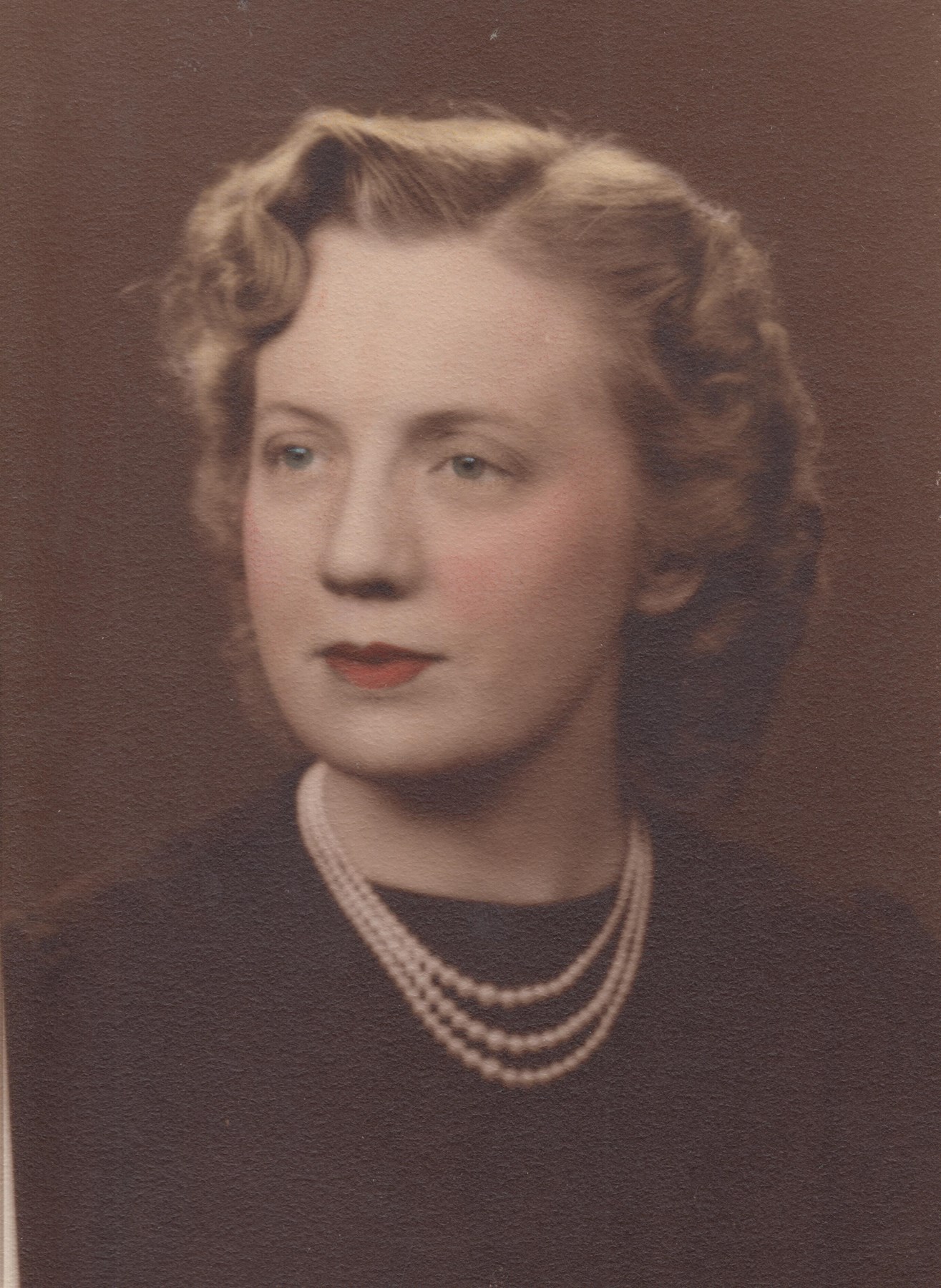 Obituary of Helen Sewell Edwards