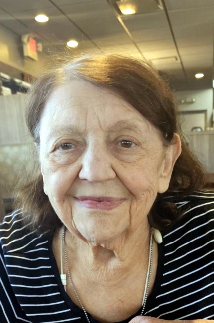 Obituary of Lynne Roth McKenna