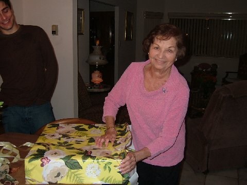 Obituary of Elvira Bea Fernandez Rojo