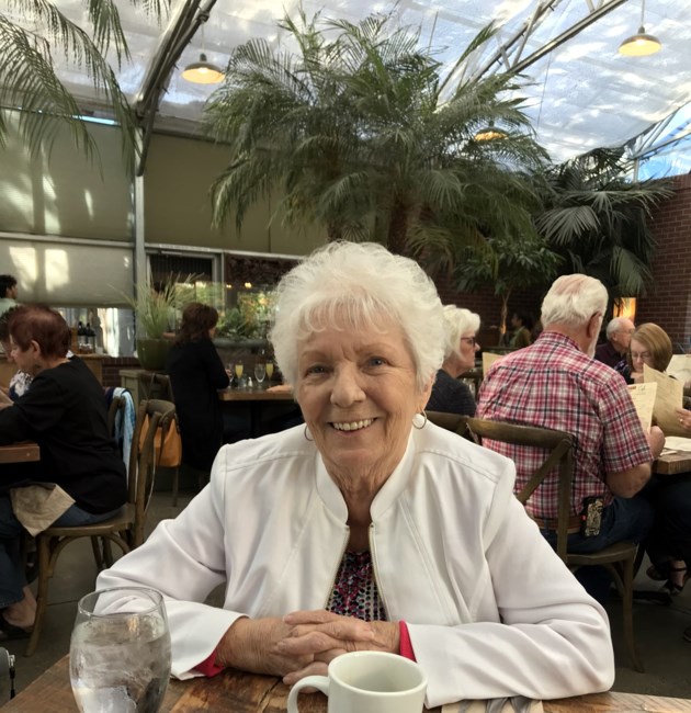 Obituary of Kathryn Irene Ismari