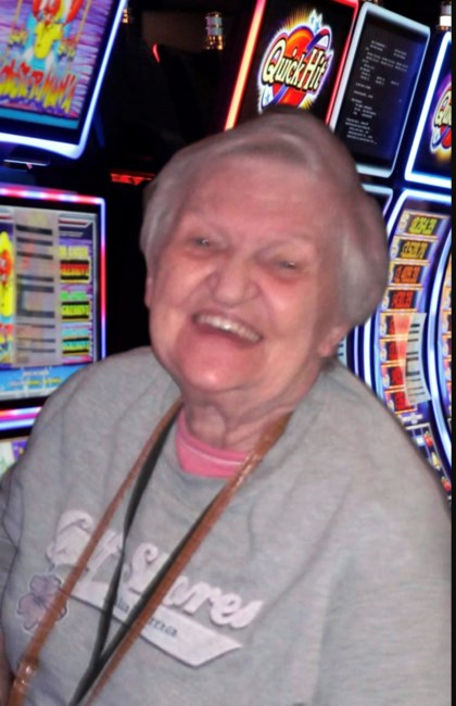 Obituary of Marion (Dukus) Lynn