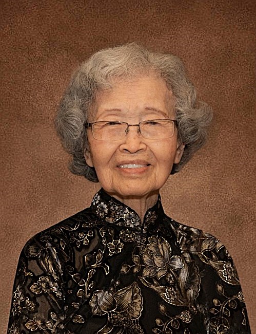 Obituary of Anh Tuyet Le