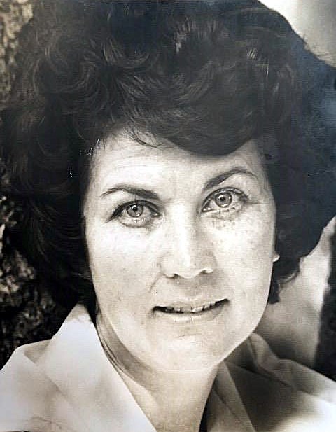 Obituary of Gloria "Lulu" Loucille Parker