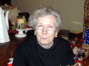 Obituario de Mary Joyce Ensley