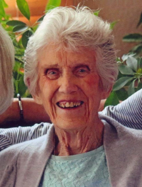 Obituary of Mary Lou Perry