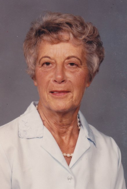 Obituary of Treva Mae Overholser Warrick