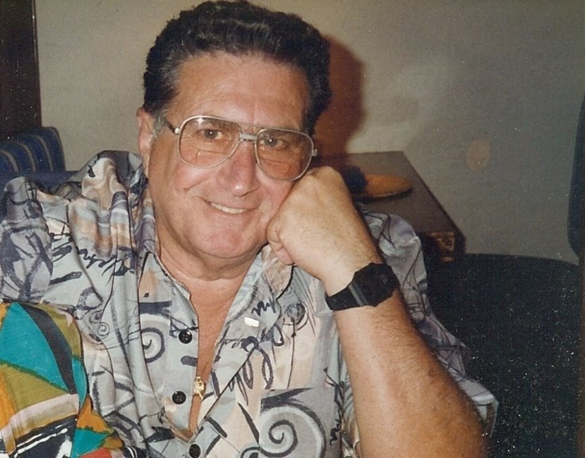 Obituario de Michael J. Castellano