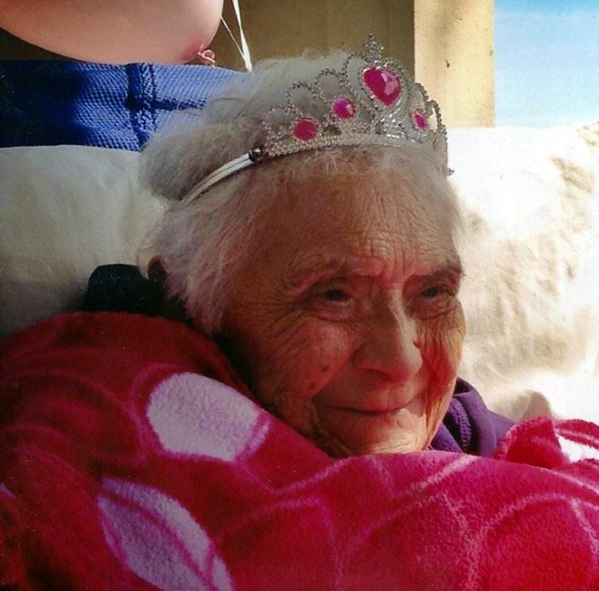 Obituary of Della Lujan Porras