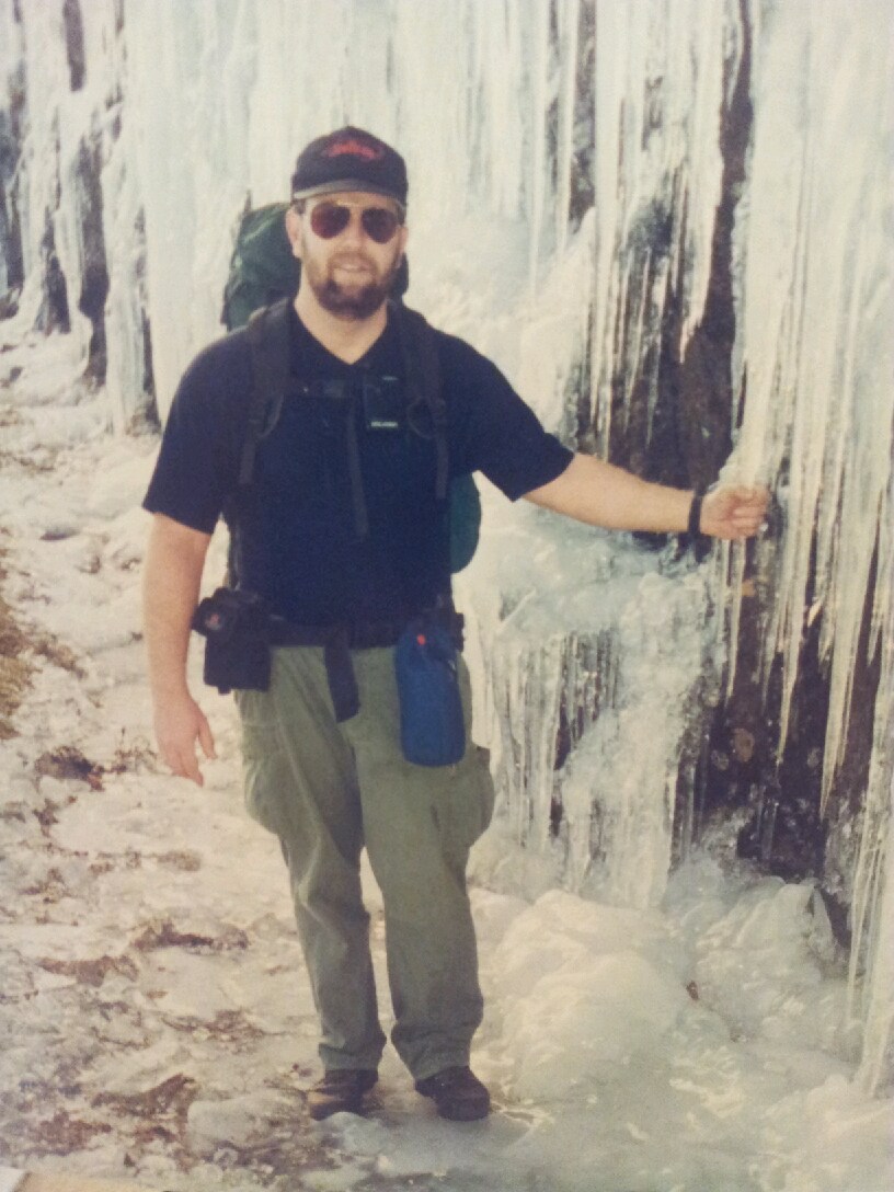 Obituary of Robert Eugene "Bob" McCrackan