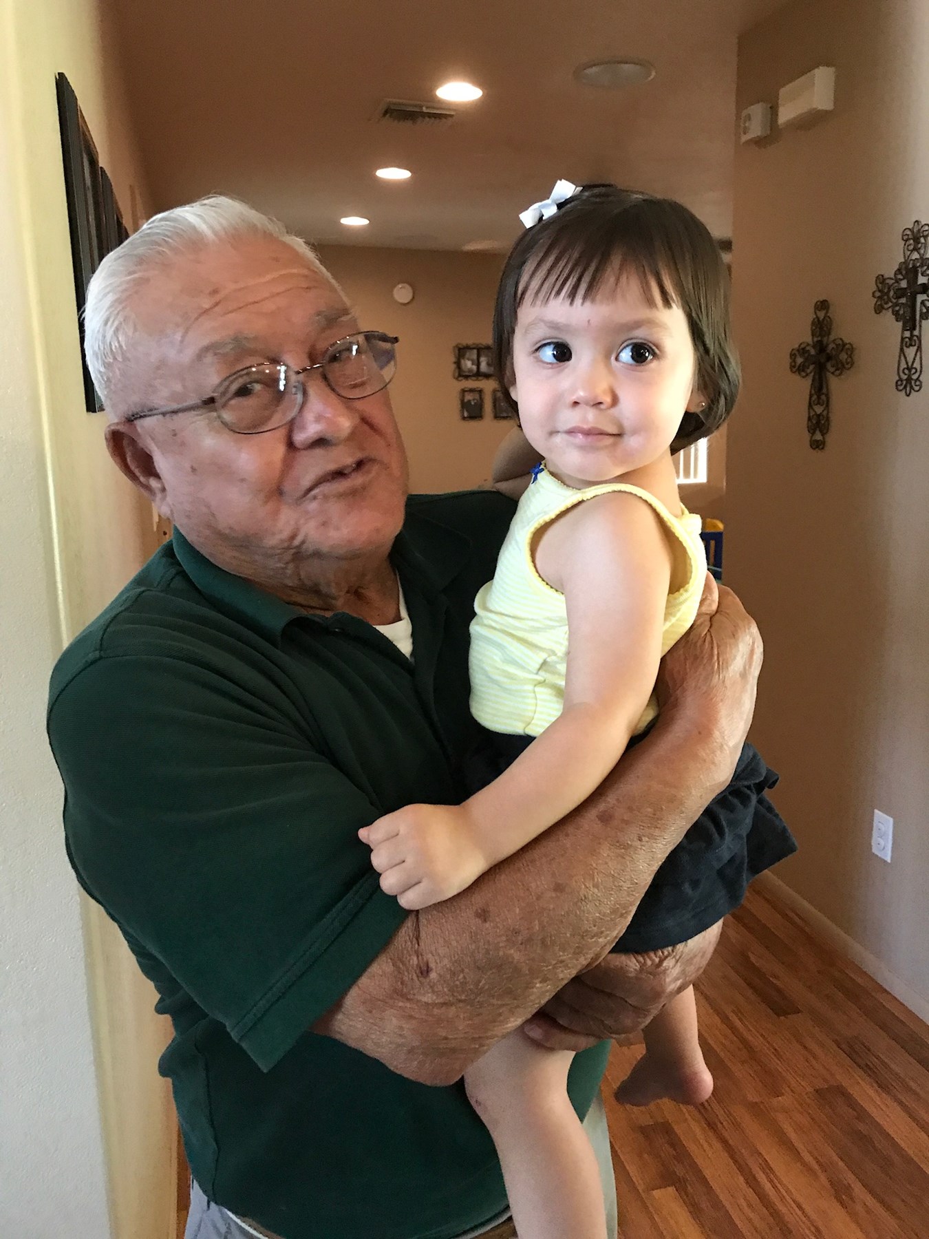 Obituary of Max R Mena