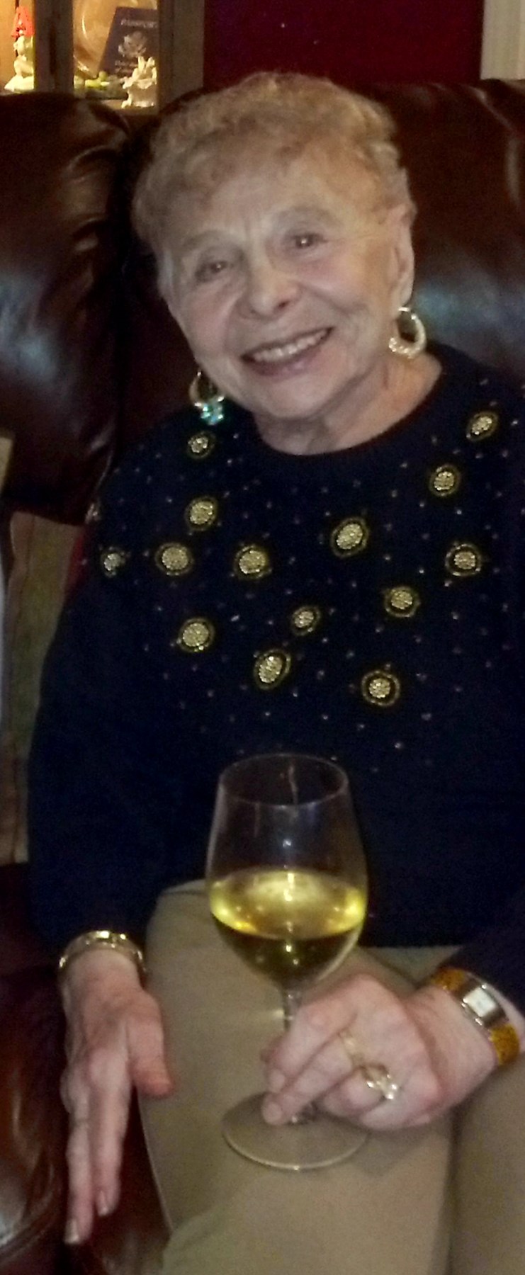 Obituary of Yvette Kahn