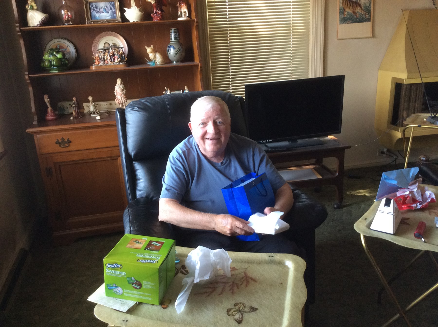 Obituario de Perry C. Jones