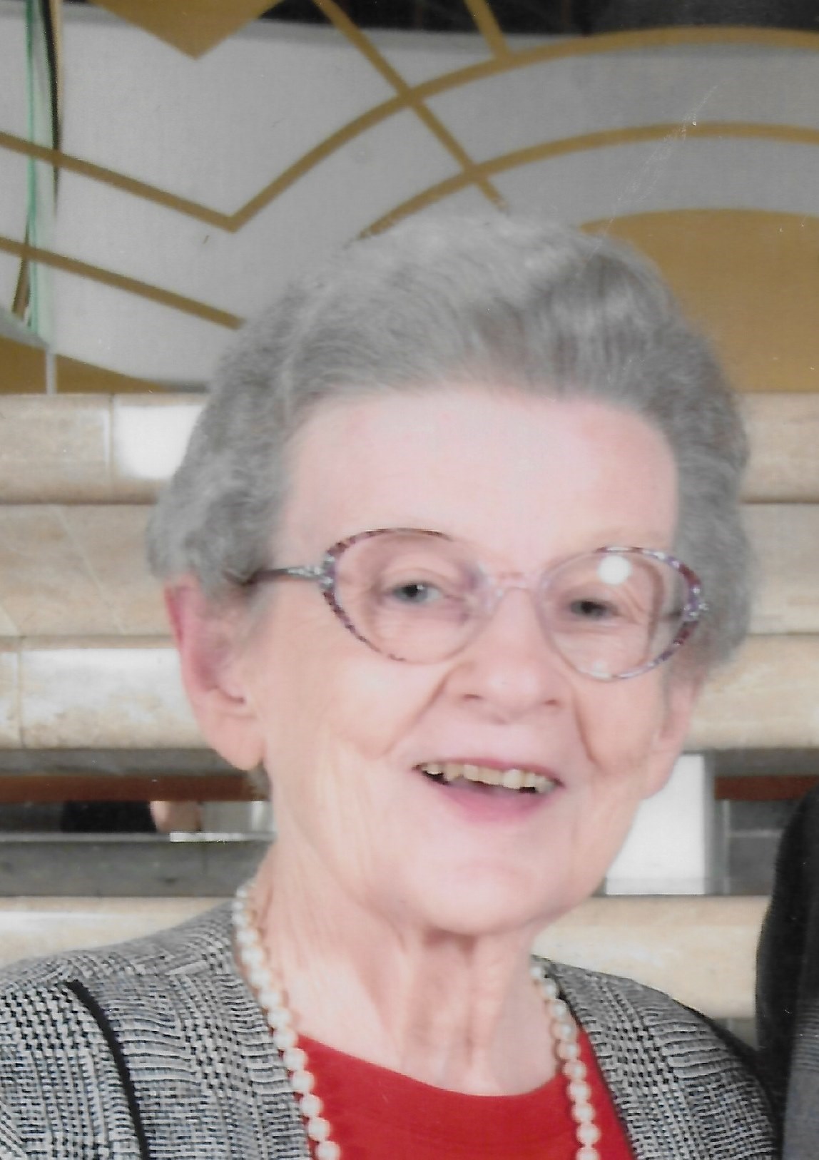 Obituary of Evelyn R. Martinelli