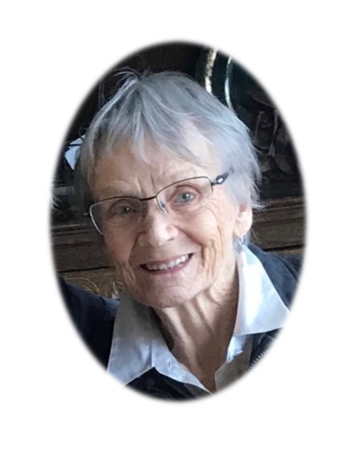 Obituary of (Kate) Mavis Catherine (nee Hogg) Edwards