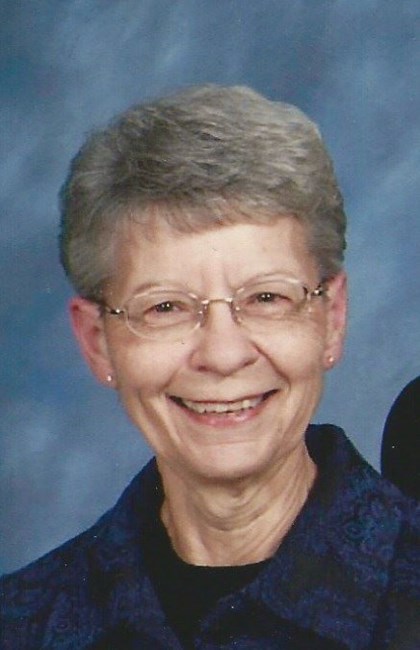 Obituary of Gwendolyn White Lyons