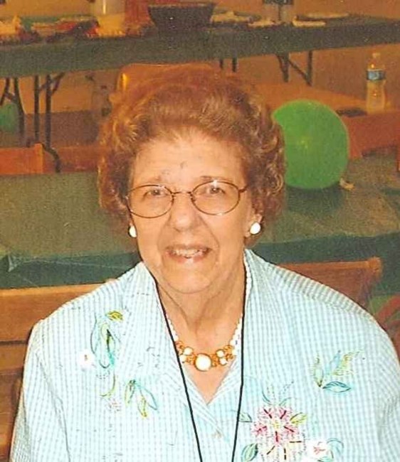 Obituary of Geneva E. Holter Wright