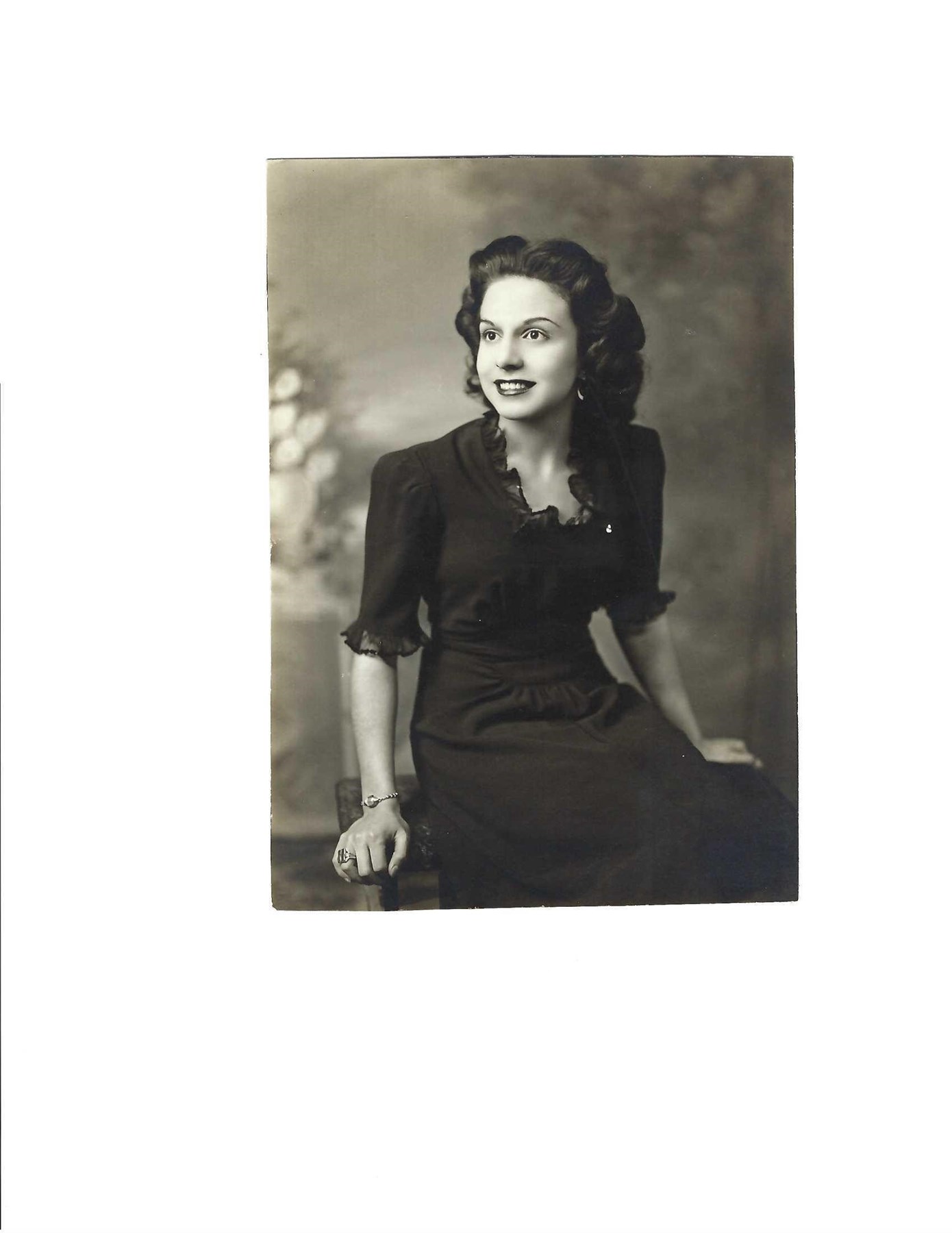 Obituary of Christine Fotopulos