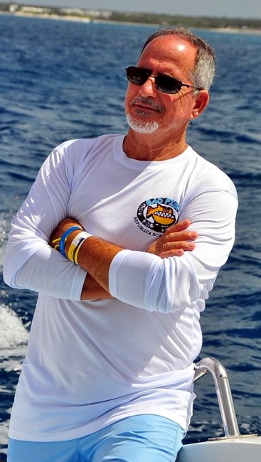 Obituary of Juan Manuel Lopez