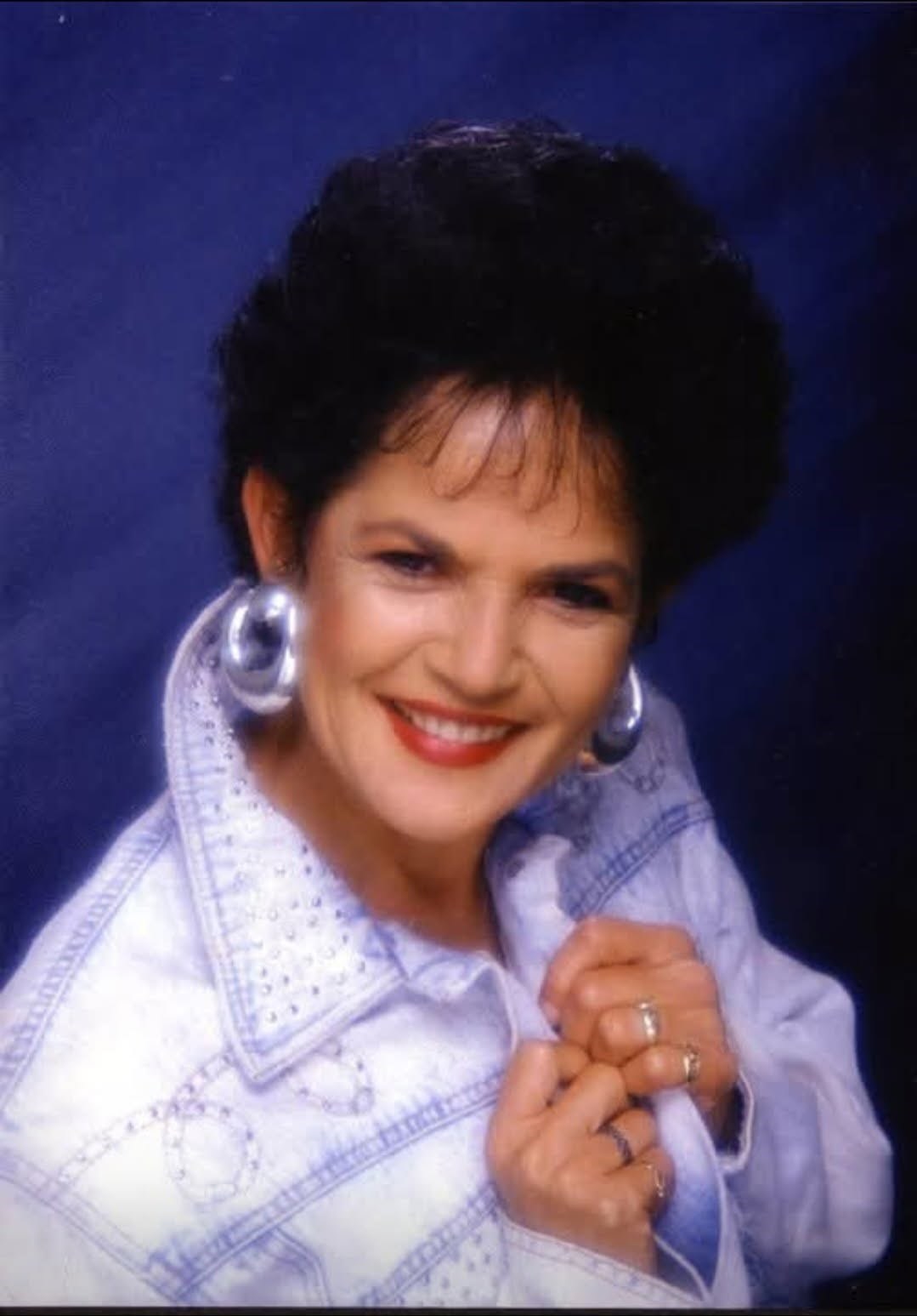 Obituary of Gladys E Gonzalez