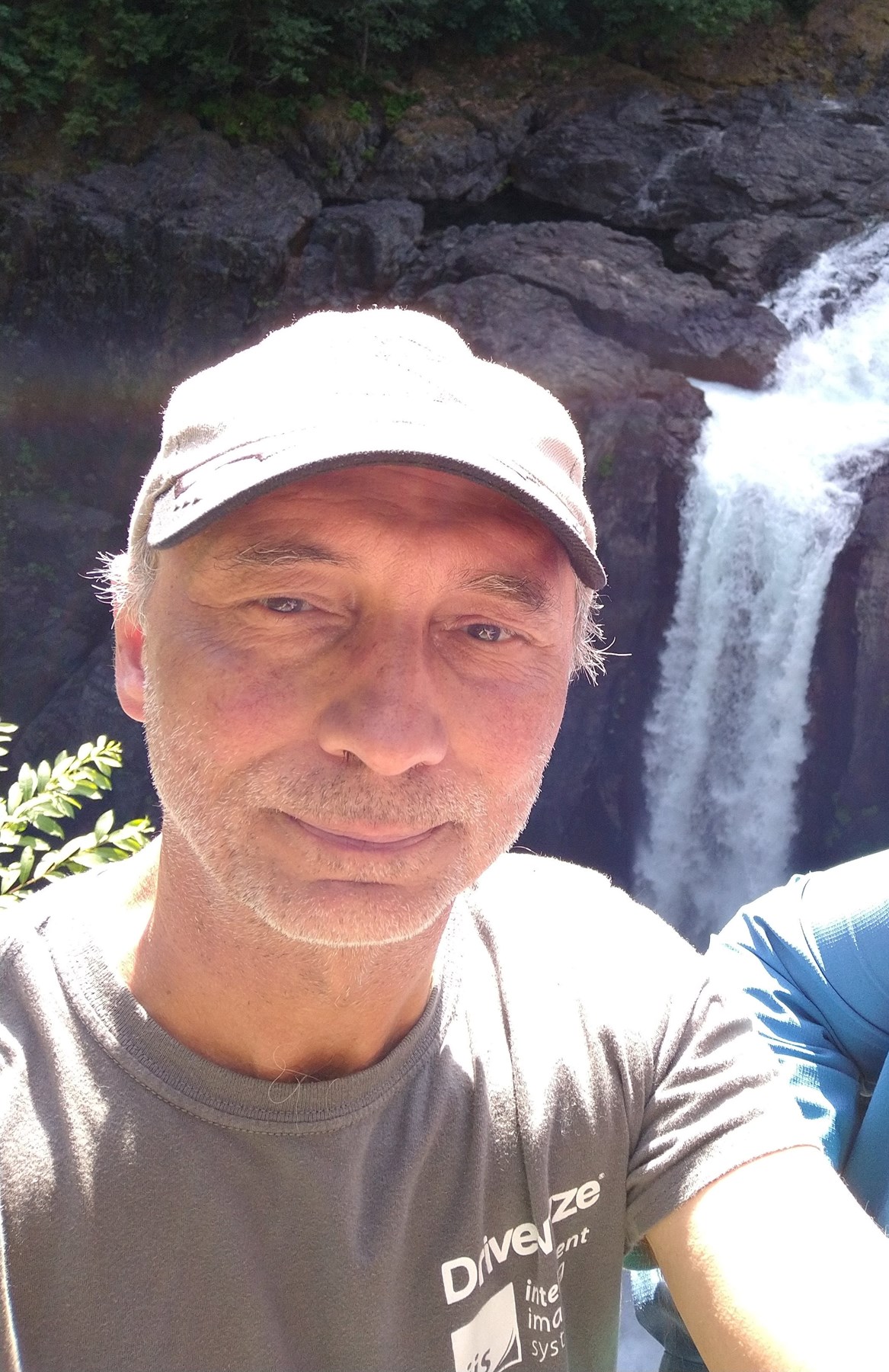 Obituario de Douglas Victor Garand