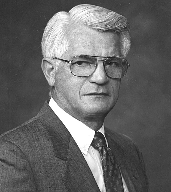 Obituary of Robert J Martin