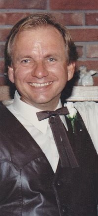 Obituary of D.Glenn Riley
