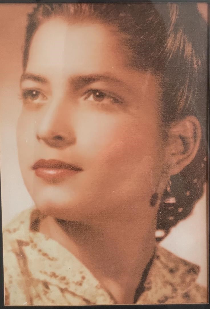 Obituary of Julia Contreras