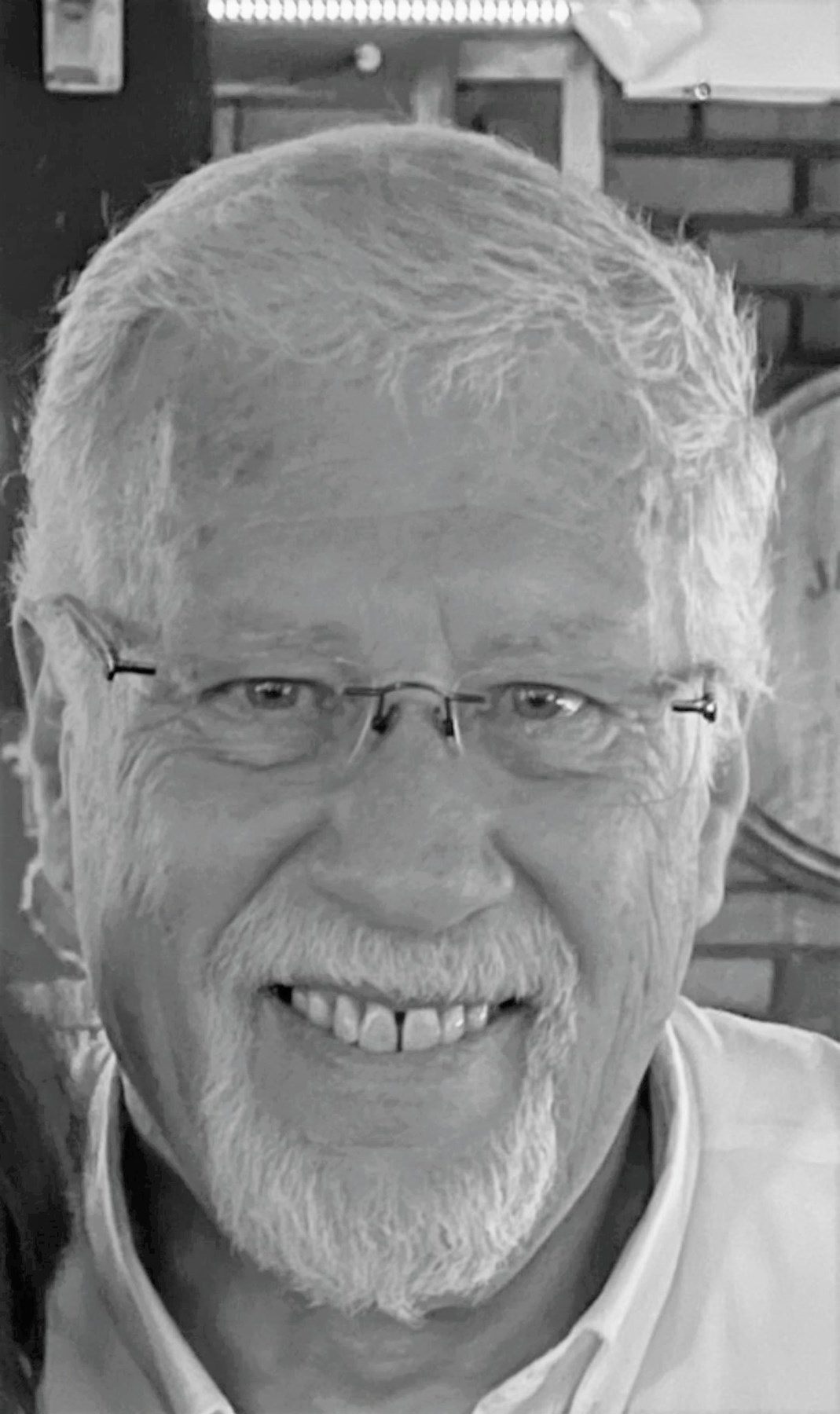 Obituary of Charlie Tapia