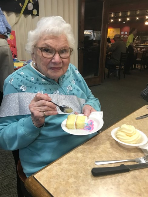 Obituario de Julia Love Allred