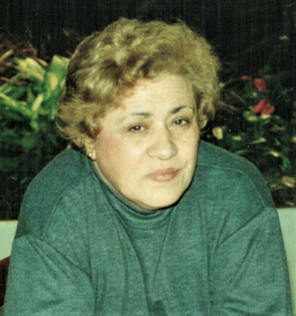 Obituary of Lucia M. Mendes