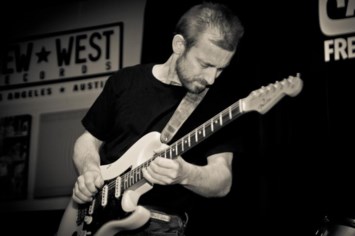 Obituary of Leo Aston