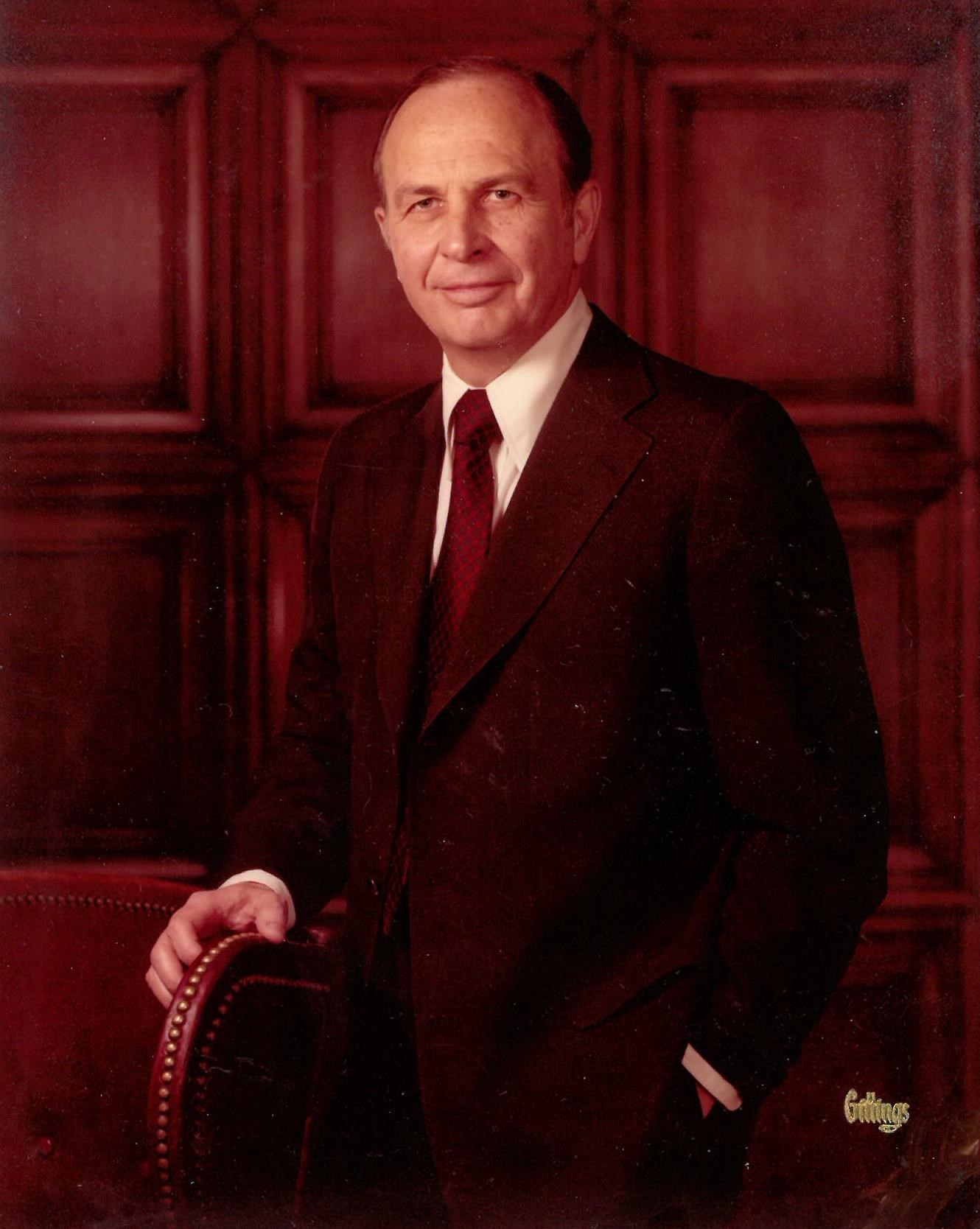 Obituario de James Willard Kemper M.D.