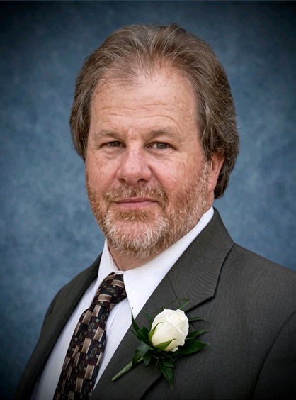 Obituary of H. Wayne Pierce