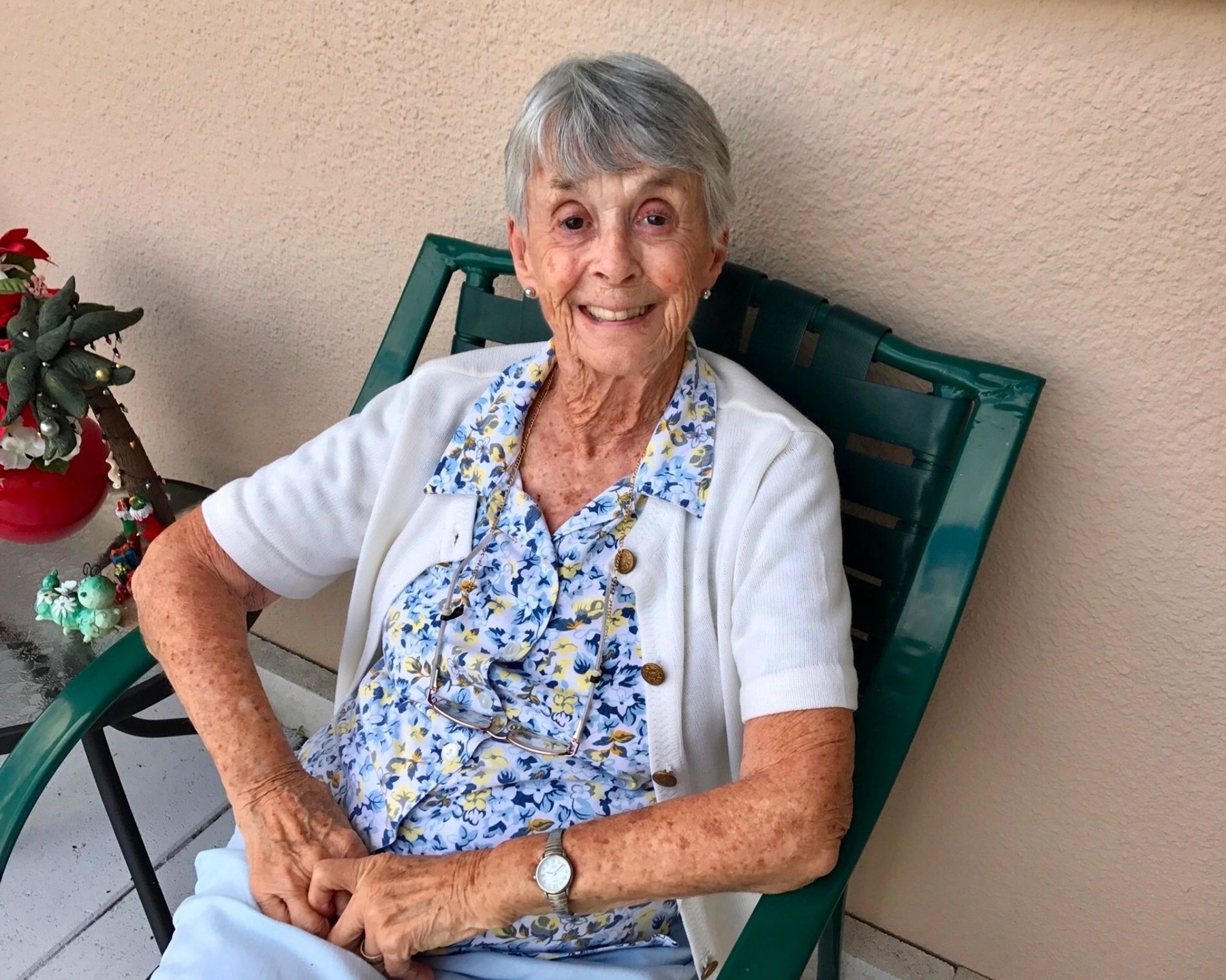 Obituary of Shirley Demet