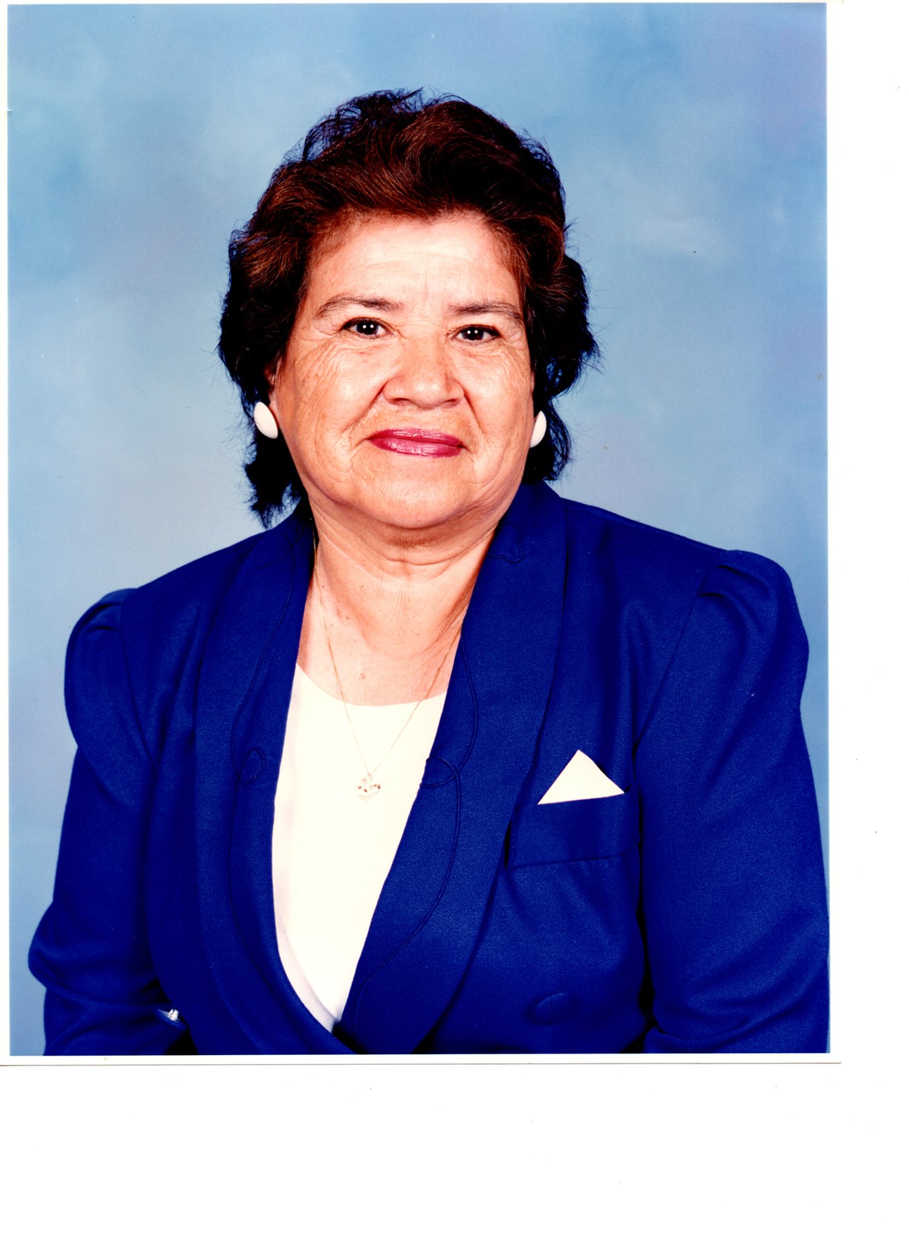 Obituario de Genoveva Yi